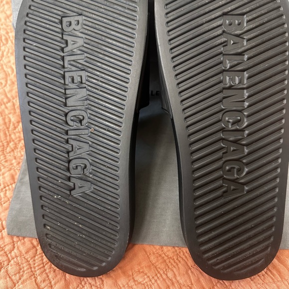 Balenciaga slides. Size 39 - Picture 3 of 6